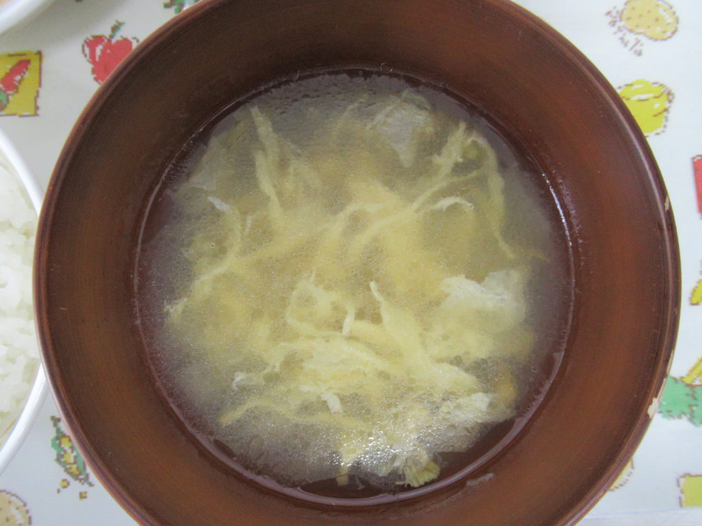 【コーンのかき玉スープ】甘いつぶつぶとした食感のコーンとふわふわの玉子が入ったスープです♪